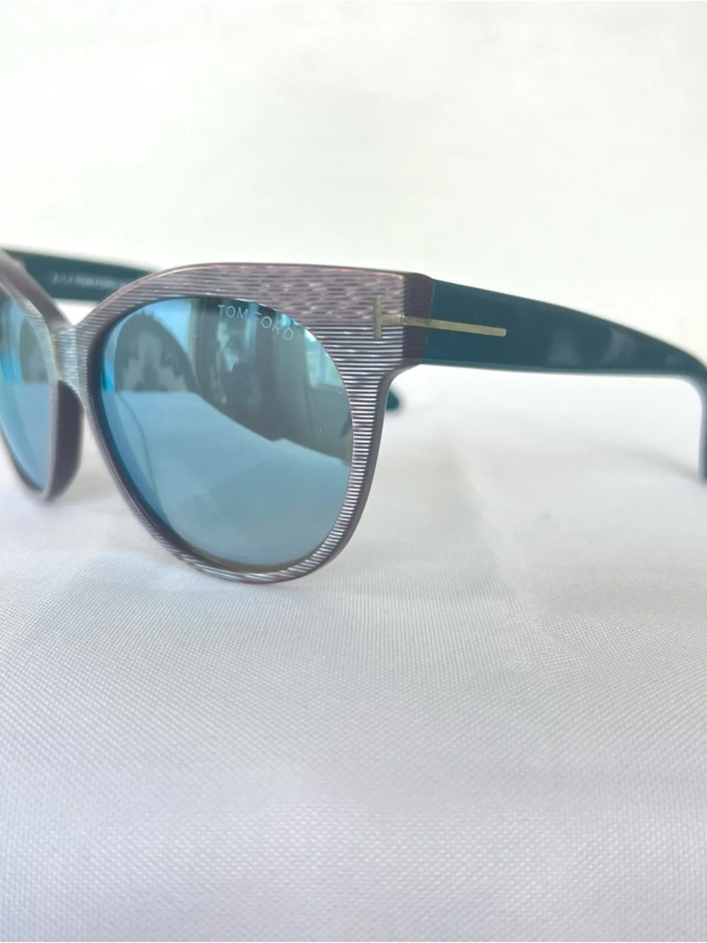 TOM FORD Italy TF330 89X SASKIA Gray Tinted Lenses Pink Purple Frame Sunglasses